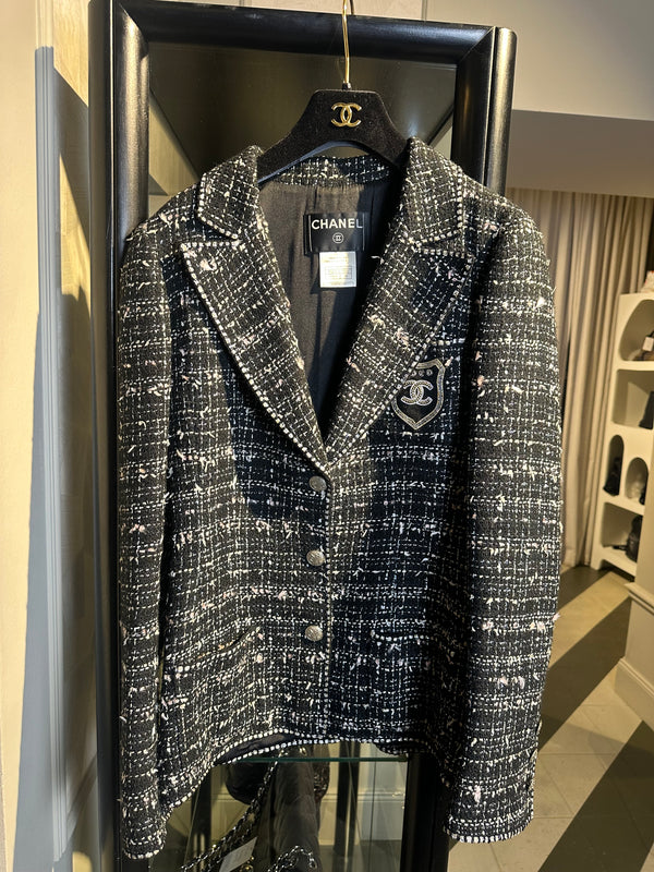 Classic Chanel chain detail Cruise Collection 2005 Tweed Blazer textured grey black long jacket silver hardware FR 46 iconic Devil Wears Prada