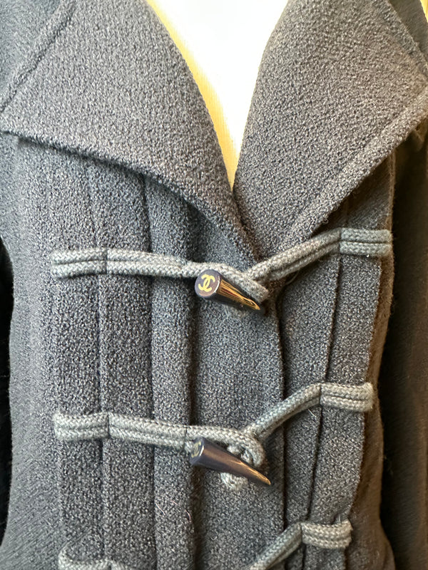 Chanel Navy Duffle Short Coat CC Button Closure Coat Wool FR 40 2013 Métiers d'Art collection Collared Jacket