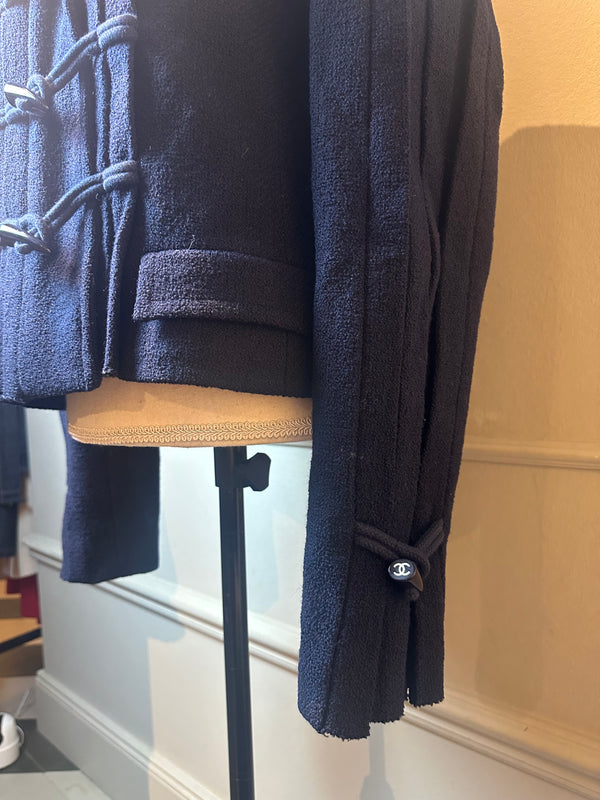 Chanel Navy Duffle Short Coat CC Button Closure Coat Wool FR 40 2013 Métiers d'Art collection Collared Jacket
