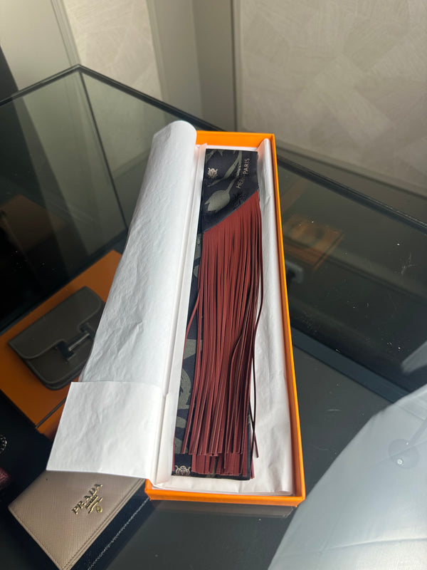 Rare! New Hermes Scarf Silk Calfskin Bouquet Final Fringed Tassle Twilly Vert Loden Black “Dual Essence” Twilly Leather Bouquet Final Abeille Black Loden Rouge H