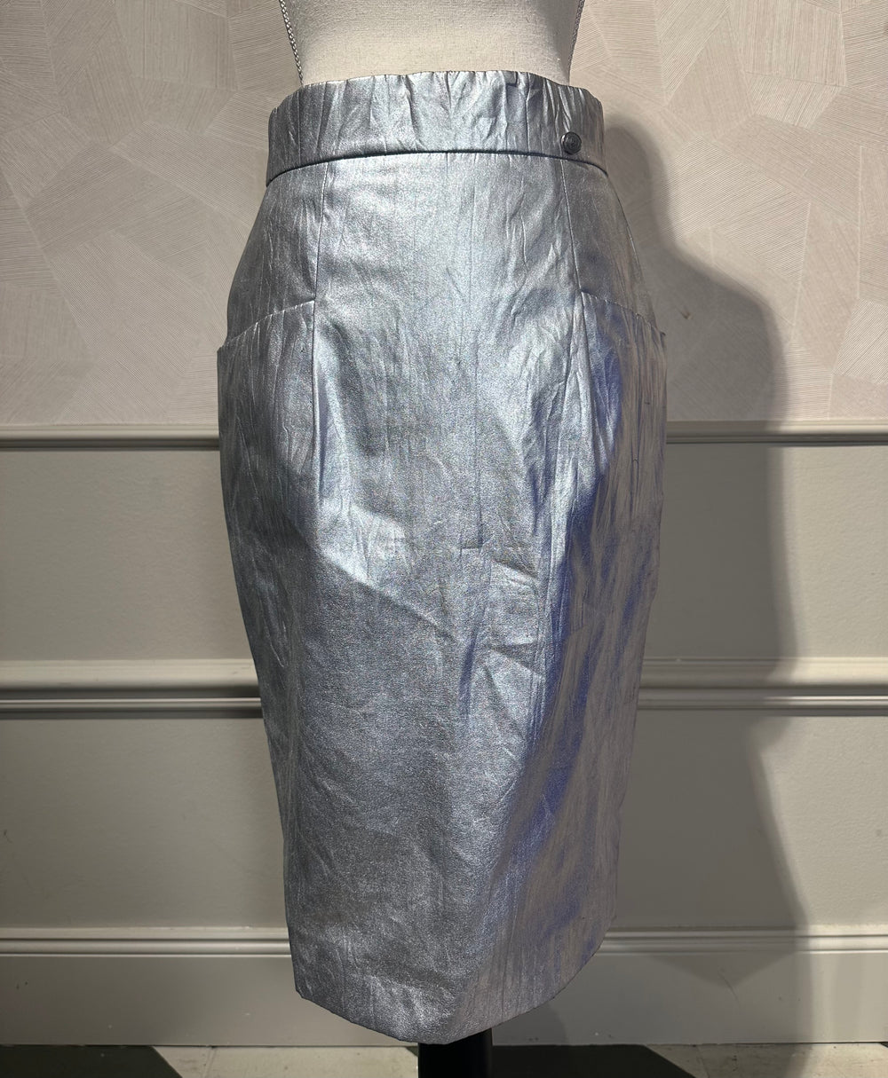 Chanel Silver Metallic Pencil Skirt S/S 2014 Runway FR 36 Unique CC button Collectors Piece