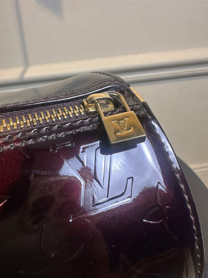 Louis Vuitton Bedford Handbag Amarante Shoulder Bag Maroon Burgundy patent leather varnish vintage unique LV monogram