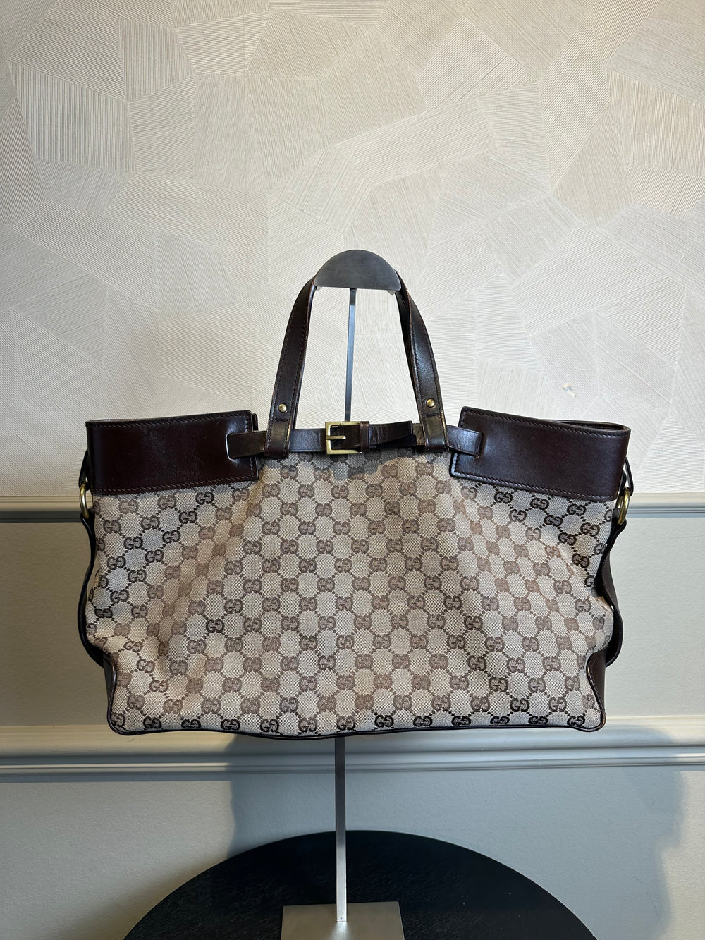 Gucci GG Monogram Canvas Belt Tote Bag shoulder bag open top closure 2000s leather trim