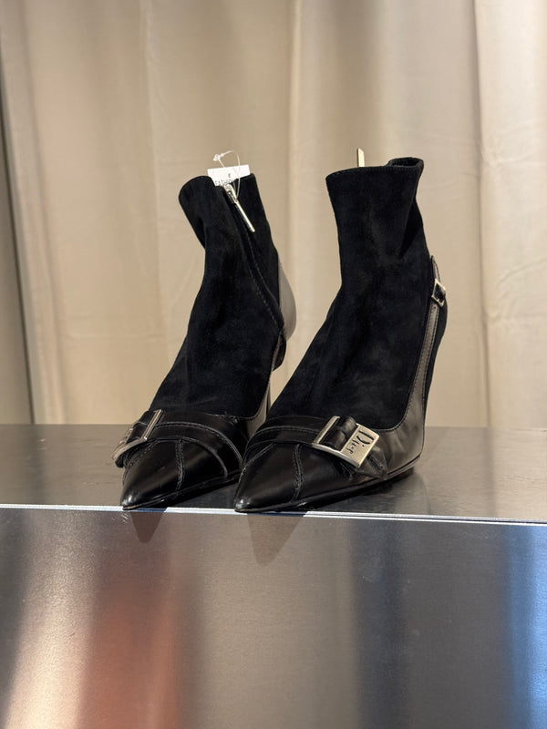 Christian Dior Black Suede Patent Leather Pointed Toe Ankle Boots Logo Buckle Kitten Heel Size EU 37.5