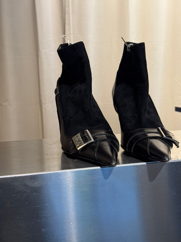Christian Dior Black Suede Patent Leather Pointed Toe Ankle Boots Logo Buckle Kitten Heel Size EU 37.5
