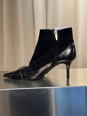Christian Dior Black Suede Patent Leather Pointed Toe Ankle Boots Logo Buckle Kitten Heel Size EU 37.5