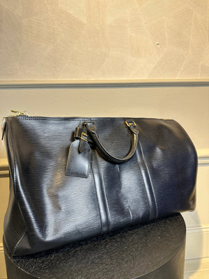 Louis Vuitton Keepall Epi Leather Black Holdall weekender 43hr bag vintage unique LV monogram detail monochrome