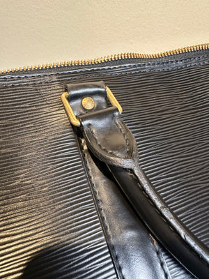 Louis Vuitton Keepall Epi Leather Black Holdall weekender 43hr bag vintage unique LV monogram detail monochrome