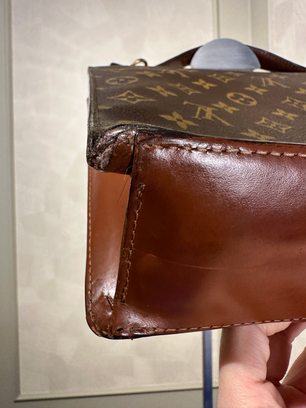 Louis Vuitton Vintage Monceau 28 Monogram 1994 Top Handle Bag leather push lock