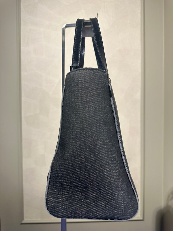 Christian Dior Denim Montaigne Cadillac Shoulder Bag 2001 John Galliano Rare Car Detailing Vintage Number plate