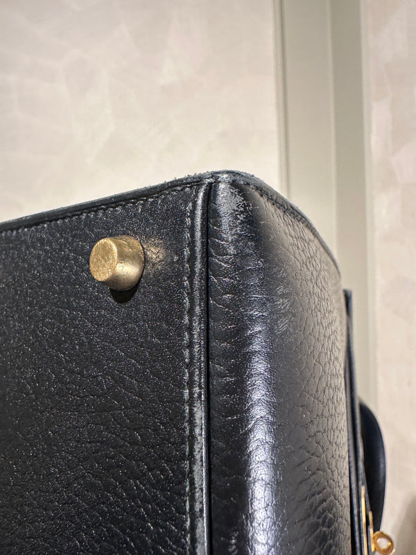 Hermès Kelly 32 Handbag Black Top Handle Vintage Clochette Lock Black leather Gold Hardware Very Good Condition Iconic