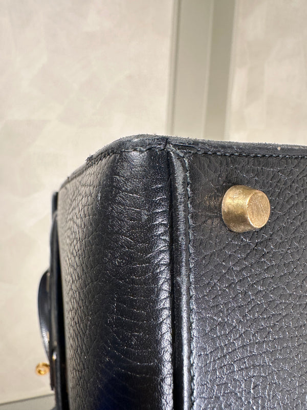 Hermès Kelly 32 Handbag Black Top Handle Vintage Clochette Lock Black leather Gold Hardware Very Good Condition Iconic
