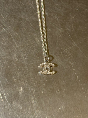 Chanel Reversible CC Logo Pendant Necklace Silver Tone Rhinestone Crystal Double Sided Chain with Box
