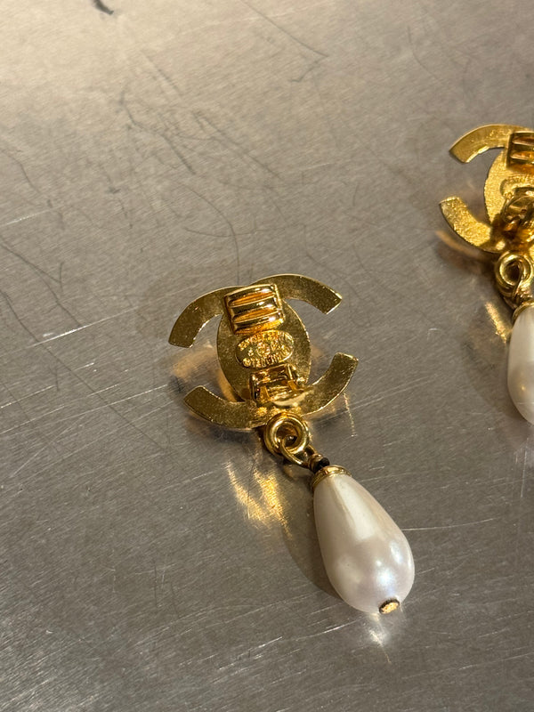 Chanel Vintage CC Logo Faux Pearl Drop Earrings Gold Tone Clip On Rare Costume Jewellery