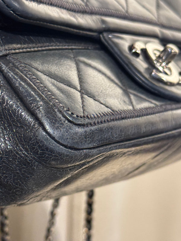 Chanel Black Quilted Leather Flap Shoulder Bag CC Turnlock Chain Strap Entrupy Certificate No Serial Sticker