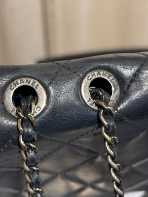 Chanel Black Quilted Leather Flap Shoulder Bag CC Turnlock Chain Strap Entrupy Certificate No Serial Sticker