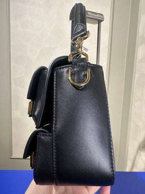 Fendi Baguette Multipocket Shoulder Bag Autum-Winter 2023/24 Black Leather Classic FF Gold Hardware