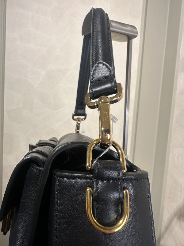 Fendi Baguette Multipocket Shoulder Bag Autum-Winter 2023/24 Black Leather Classic FF Gold Hardware
