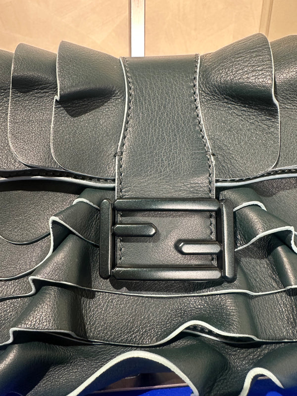 Fendi Baguette Wave detail Shoulder Bag Autum-Winter 2024 Green Khaki Leather Classic FF Monochrome green Hardware
