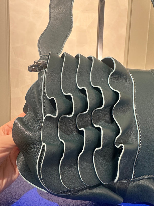 Fendi Baguette Wave detail Shoulder Bag Autum-Winter 2024 Green Khaki Leather Classic FF Monochrome green Hardware