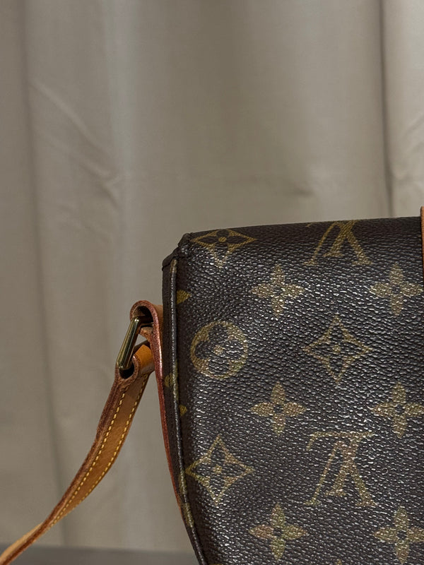 Louis Vuitton Vintage Chantilly PM Monogram Canvas Crossbody Shoulder Bag Brown Leather Trim