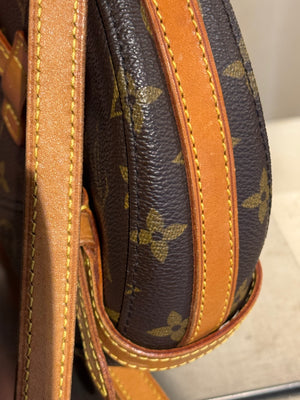 Louis Vuitton Vintage Chantilly PM Monogram Canvas Crossbody Shoulder Bag Brown Leather Trim