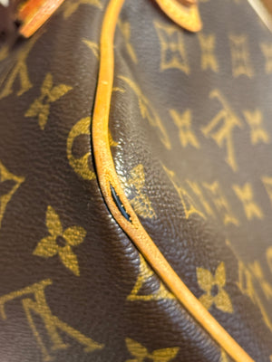 Louis Vuitton Vintage Monogram Canvas Hudson Bag Brown Leather Trim Gold Tone Hardware