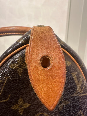 Louis Vuitton Speedy 25 Bag Vintage Monogram Classic Style Chic bowler bag brown leather handles good condition