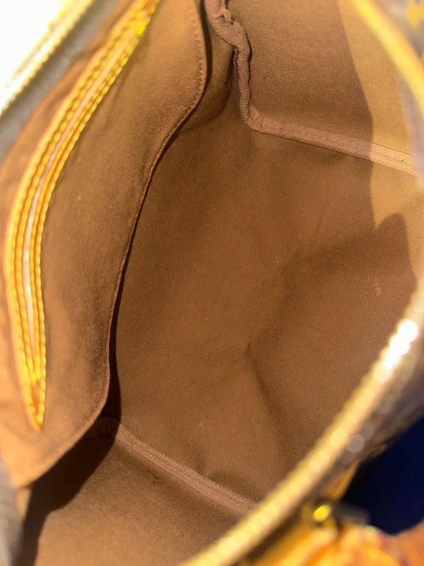 Louis Vuitton Speedy 25 Bag Vintage Monogram Classic Style Chic bowler bag brown leather handles good condition