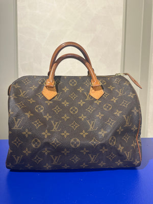 Louis Vuitton Speedy 30 Bag Vintage Monogram Classic Style Chic bowler bag brown leather handles good condition