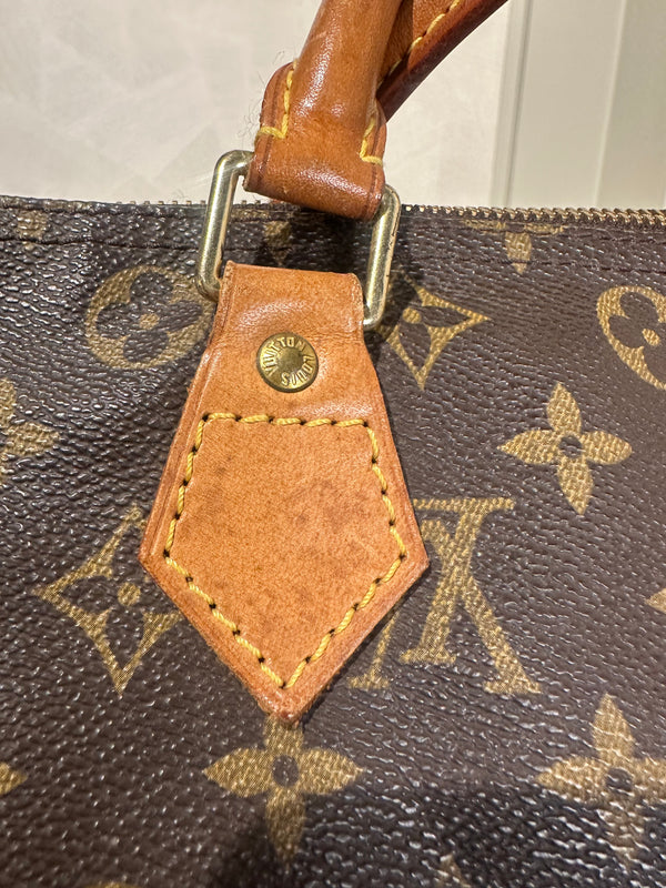 Louis Vuitton Speedy 30 Bag Vintage Monogram Classic Style Chic bowler bag brown leather handles good condition