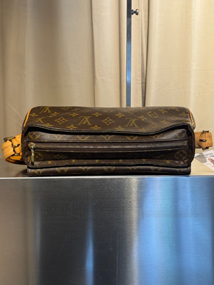 Louis Vuitton Vintage Monogram Canvas Viva Cite MM Shoulder Bag Vachetta Leather Strap Gold Hardware Flap Pockets