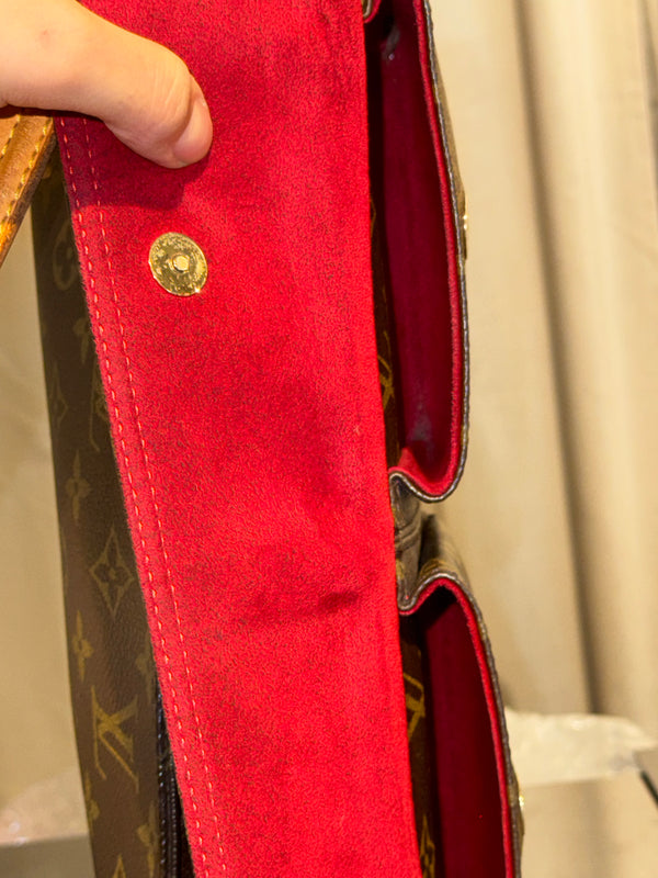 Louis Vuitton Vintage Monogram Canvas Viva Cite MM Shoulder Bag Vachetta Leather Strap Gold Hardware Flap Pockets