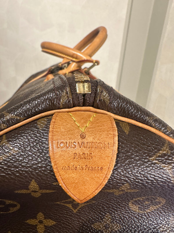 Louis Vuitton Keepall 55 Bag Vintage Monogram Classic Style 48hr weekender duffle bag brown leather handles