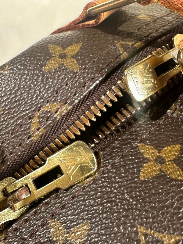 Louis Vuitton Keepall 55 Bag Vintage Monogram Classic Style 48hr weekender duffle bag brown leather handles