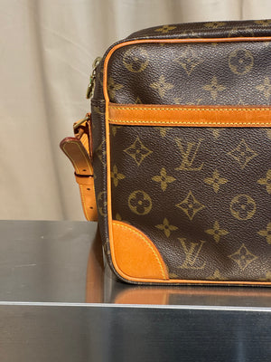 Louis Vuitton Vintage Trocadero Monogram Canvas Crossbody Shoulder Bag Brown Leather Trim Gold Tone Hardware