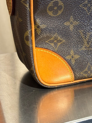 Louis Vuitton Vintage Trocadero Monogram Canvas Crossbody Shoulder Bag Brown Leather Trim Gold Tone Hardware
