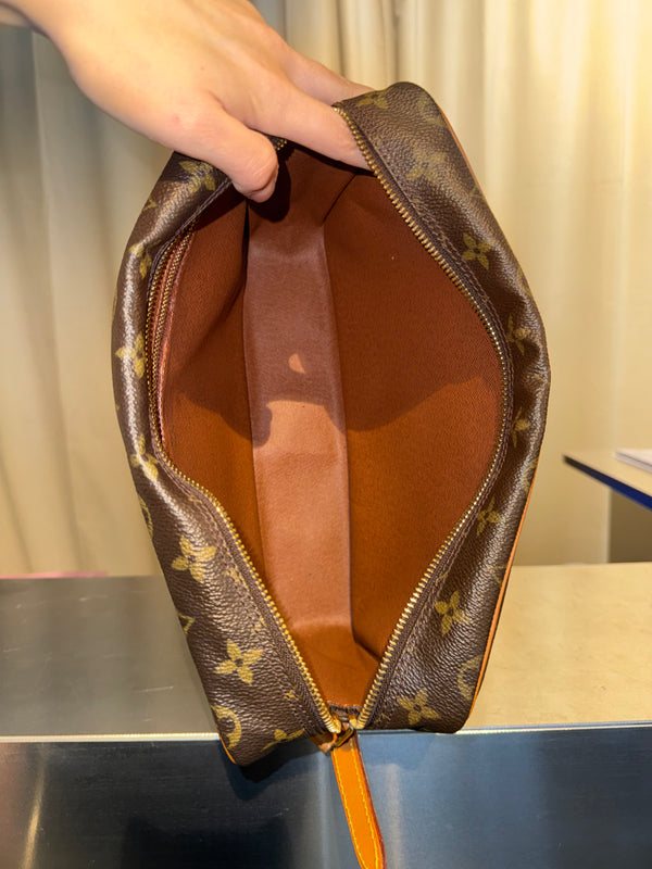 Louis Vuitton Vintage Trocadero Monogram Canvas Crossbody Shoulder Bag Brown Leather Trim Gold Tone Hardware