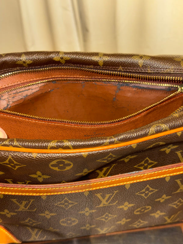 Louis Vuitton Vintage Trocadero Monogram Canvas Crossbody Shoulder Bag Brown Leather Trim Gold Tone Hardware