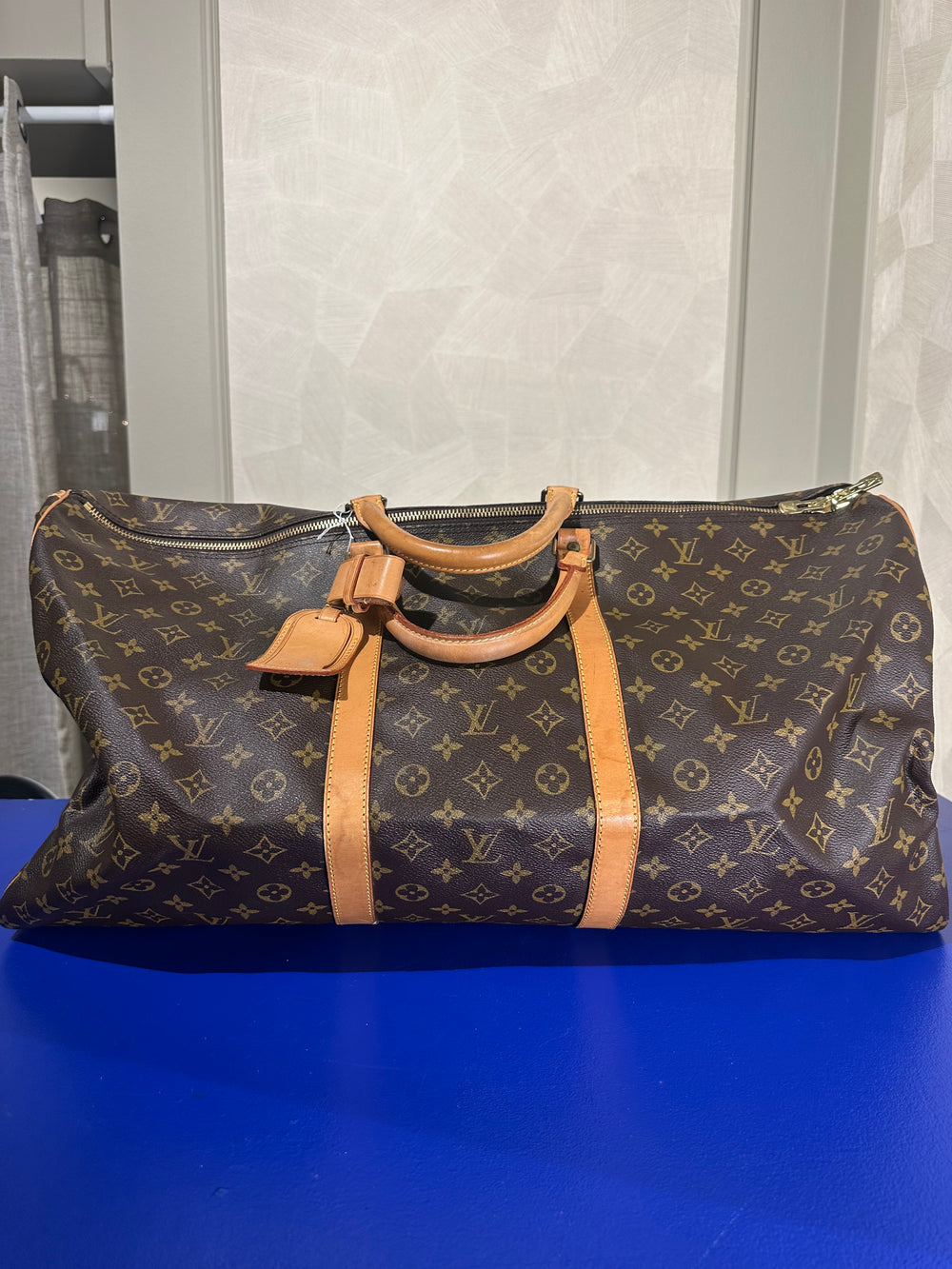 Louis Vuitton Keepall 60 Bag Vintage Monogram Classic Style 48hr weekender duffle bag brown leather handles