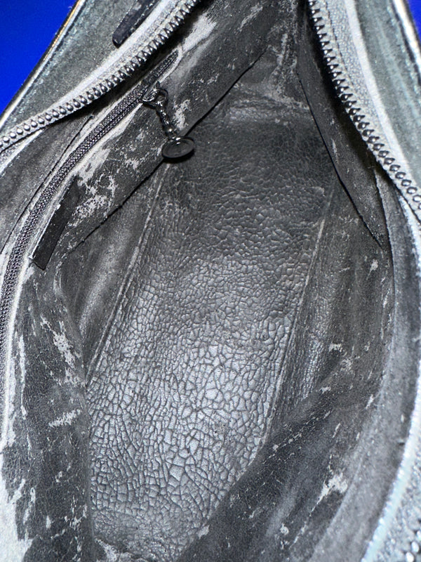 Gucci Bamboo shoulder bag glossy black suede leather iconic bamboo Top Handle Black Monochrome Tom Ford Era