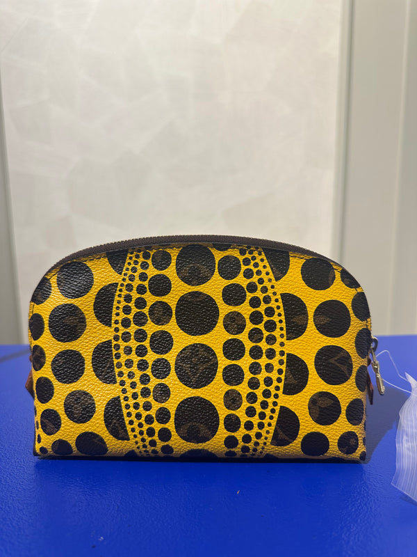 Louis Vuitton Monogram Yayoi Kusama 2023 Pumpkin Dots Cosmetic Pouch Yellow LV Limited Edition zip up bag