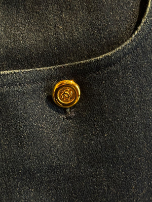 Chanel Boutique Vintage Dark Blue Stretch Denim High-Waisted Pencil Skirt with Gold CC Buttons 1990s