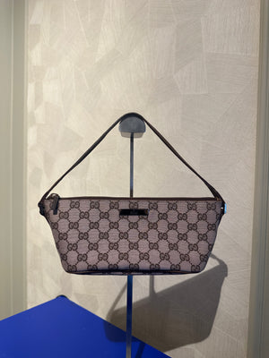 Gucci Boat Pochette GG Monogram Canvas Shoulder bag pochette Gucci logo zip closure chic 90s Pink Brown Very Good Condition