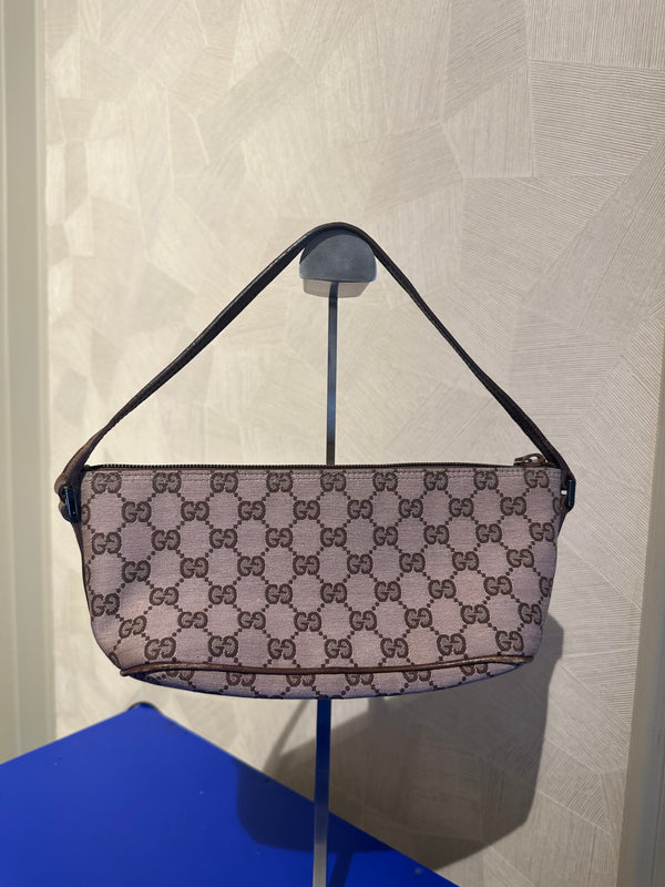 Gucci Boat Pochette GG Monogram Canvas Shoulder bag pochette Gucci logo zip closure chic 90s Pink Brown Very Good Condition