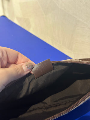 Gucci Boat Pochette GG Monogram Canvas Shoulder bag pochette Gucci logo zip closure chic 90s Pink Brown Very Good Condition