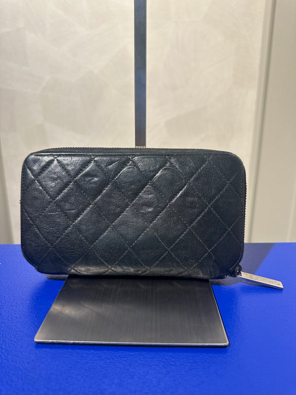 Chanel Black Quilted Lambskin Wallet CC logo Coco Mark Zip Around Wallet Purse Classic