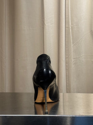 Gucci Vintage Tom Ford Black Leather Ankle Strap Pointed Toe High Stiletto Heel Evening Pumps Y2K Designer Shoes 39