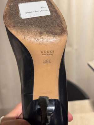 Gucci Vintage Tom Ford Black Leather Ankle Strap Pointed Toe High Stiletto Heel Evening Pumps Y2K Designer Shoes 39