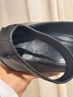 Gucci Vintage Tom Ford Black Leather Ankle Strap Pointed Toe High Stiletto Heel Evening Pumps Y2K Designer Shoes 39